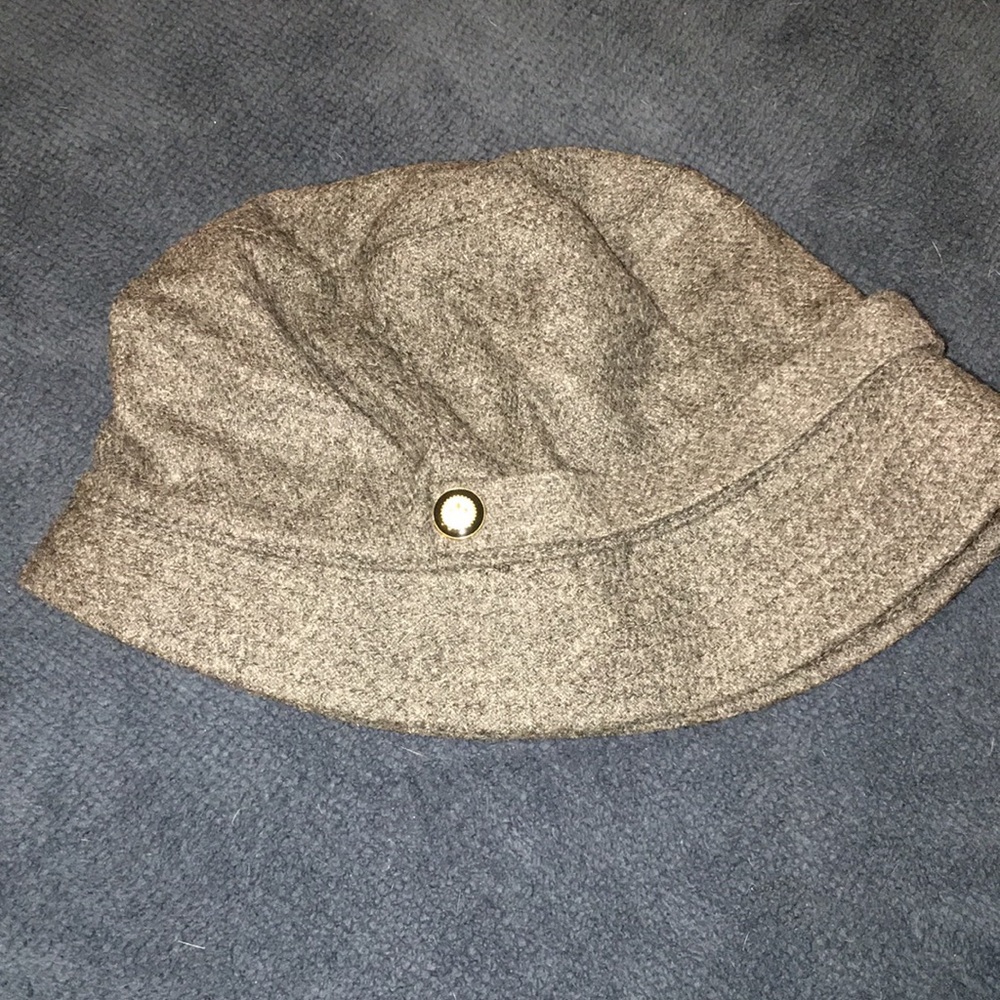 100% wool hat